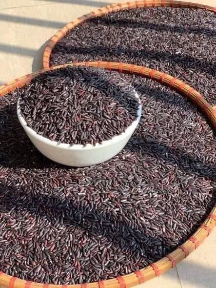 Gạo lứt đen Điện Biên