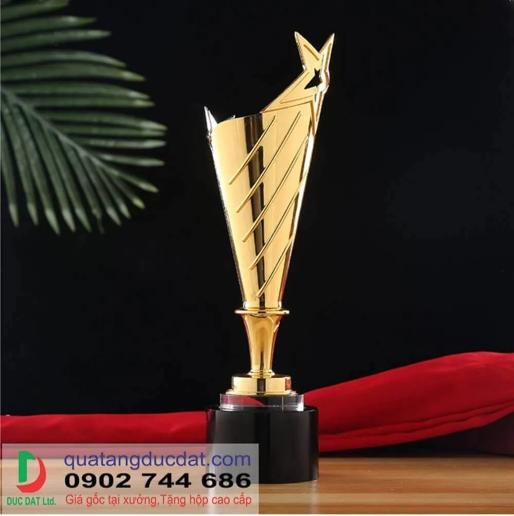 Cúp nghệ thuật 68