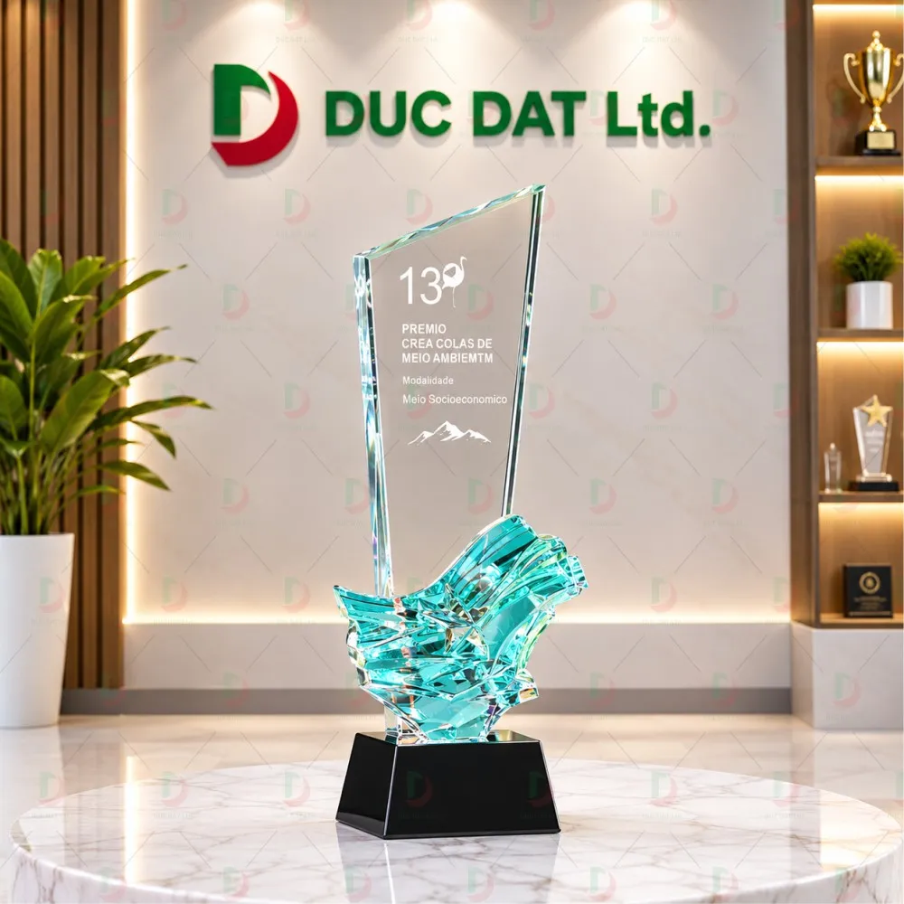 Cúp Pha Lê 018 Khối Ngọn Sóng Ngọc Biển In UV – Khát Vọng Bứt Phá