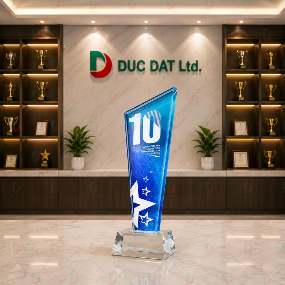 Cúp Pha Lê 006 Kỷ Niệm Thành Lập In UV – Đột Phá Bức Tốc