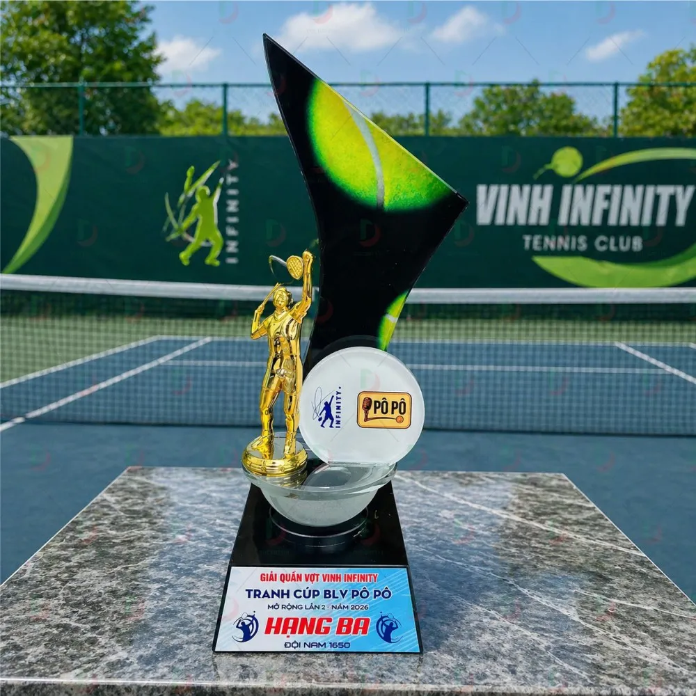 Cúp Tennis 018 – Cúp Pha Lê Ngọn Lửa Đen, Tượng Vàng & Bóng Tennis Đồ Họa 3D